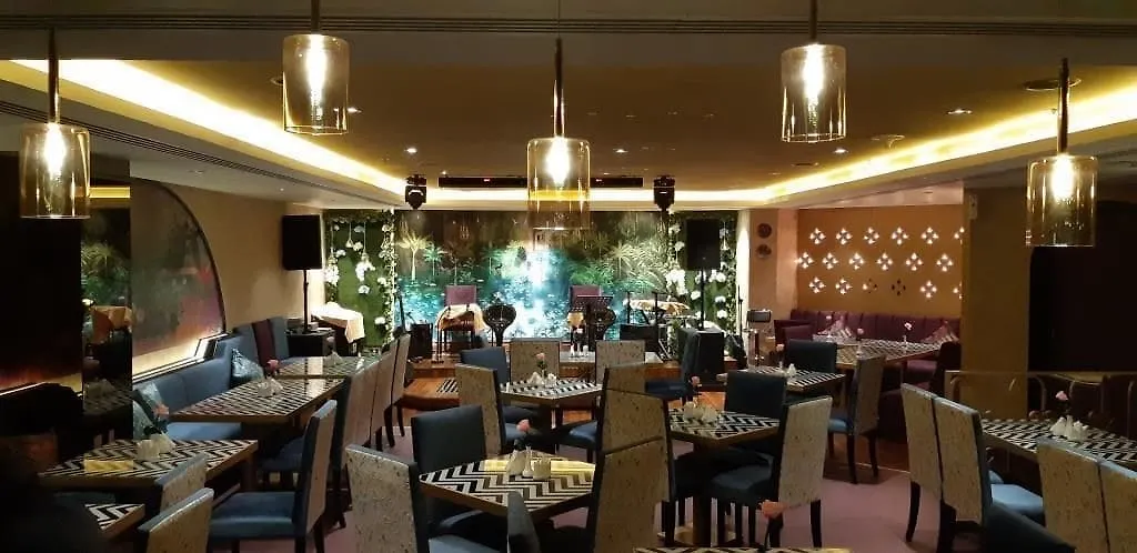 Lotus Grand Hotel Dubai 4*,  Forenede Arabiske Emirater